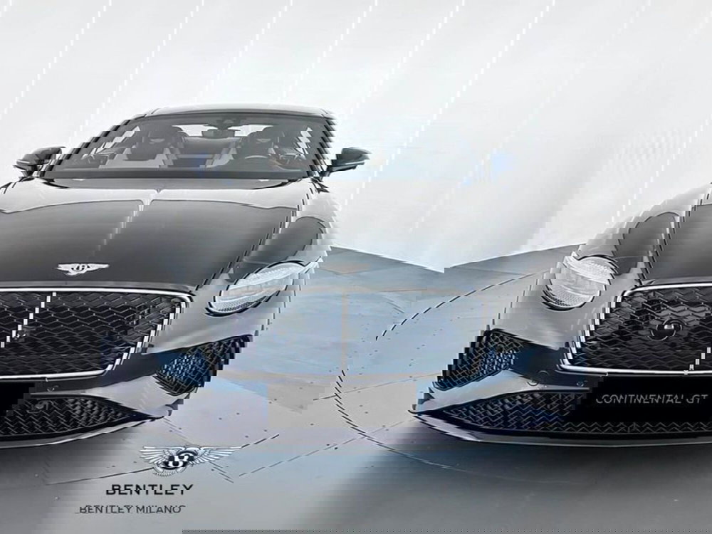 Bentley Continental GT nuova a Milano (2)