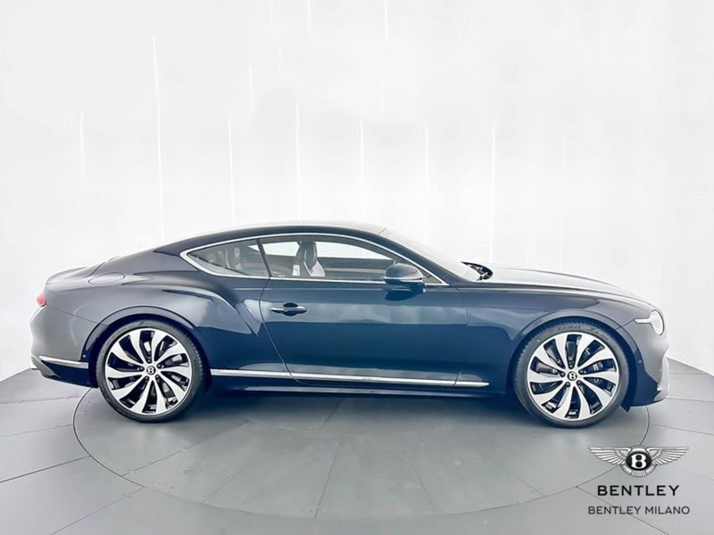 Bentley Continental GT nuova a Milano (4)