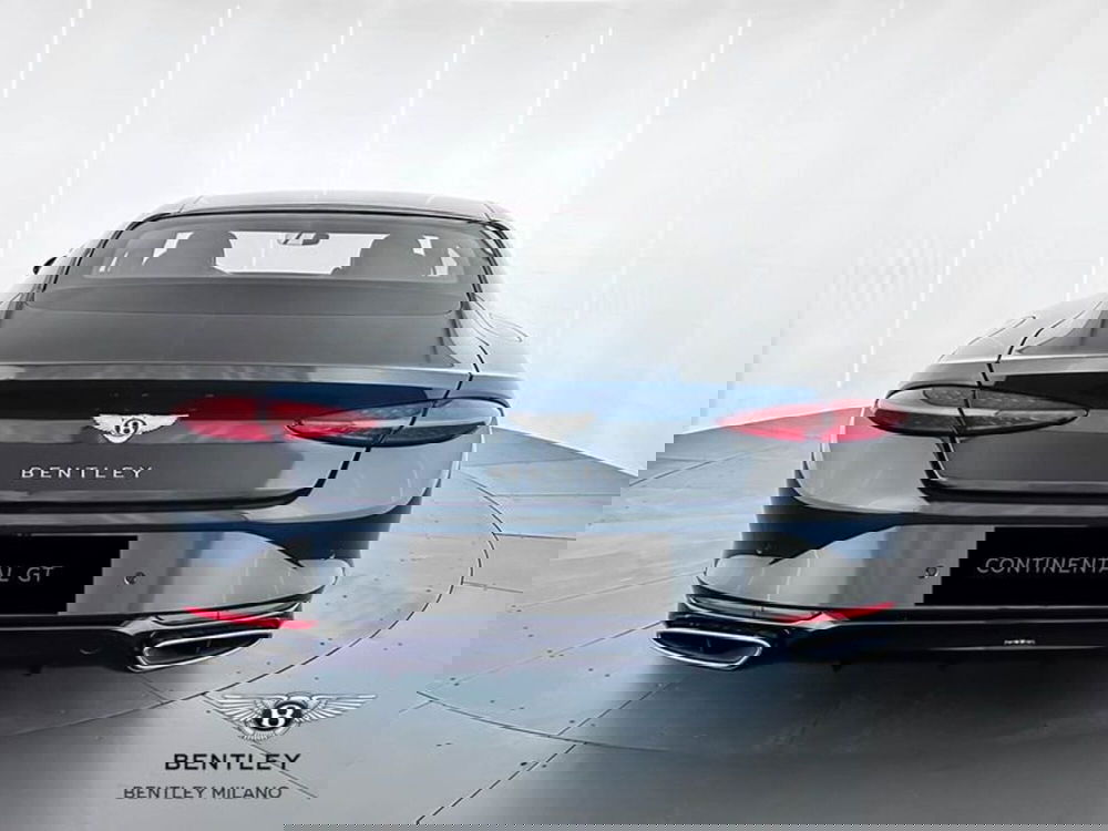 Bentley Continental GT nuova a Milano (6)