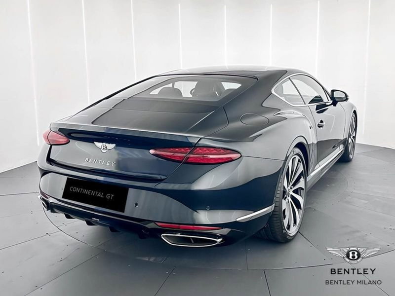 Bentley Continental GT nuova a Milano (7)