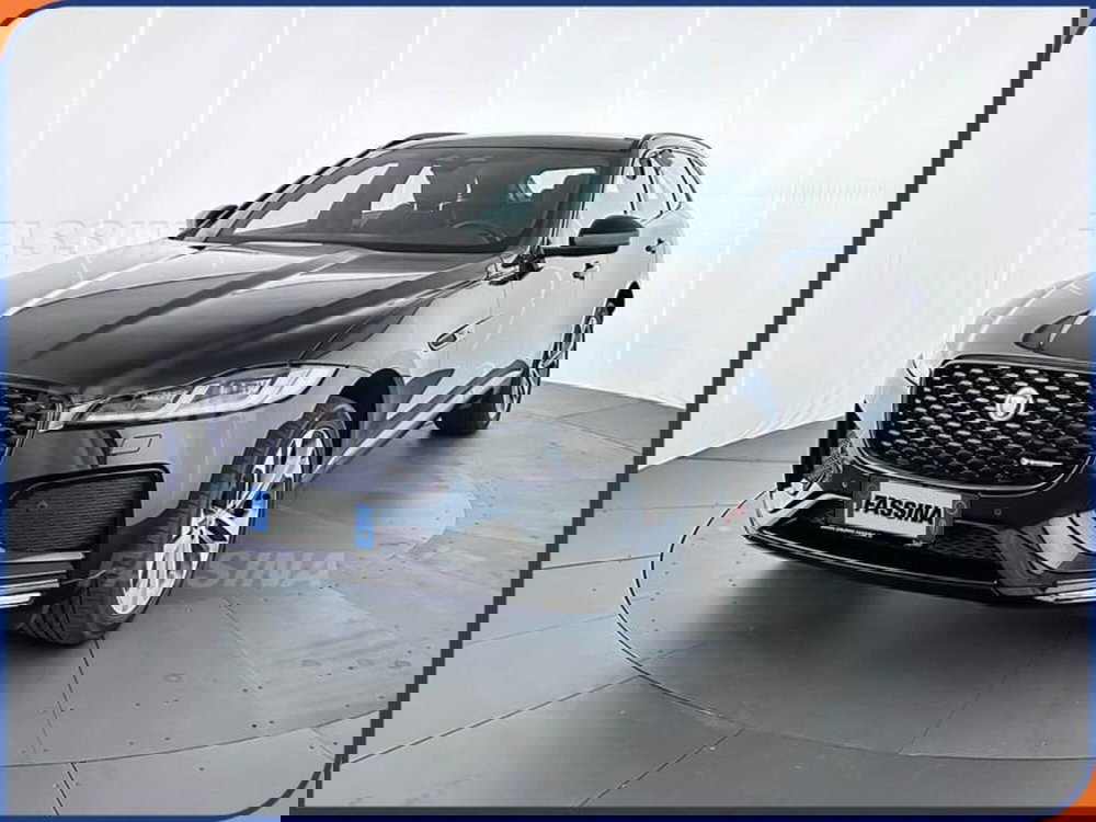 Jaguar F-Pace usata a Milano (3)