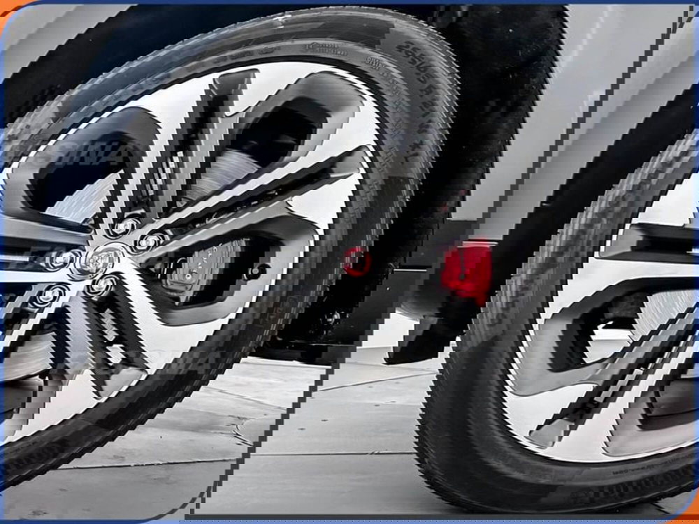 Jaguar F-Pace usata a Milano (7)