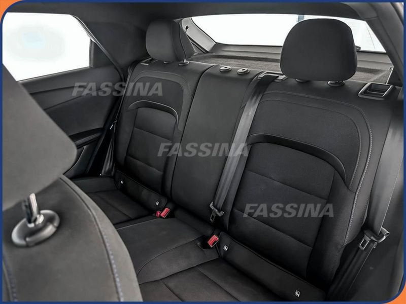 Mg MG4 usata a Milano (10)