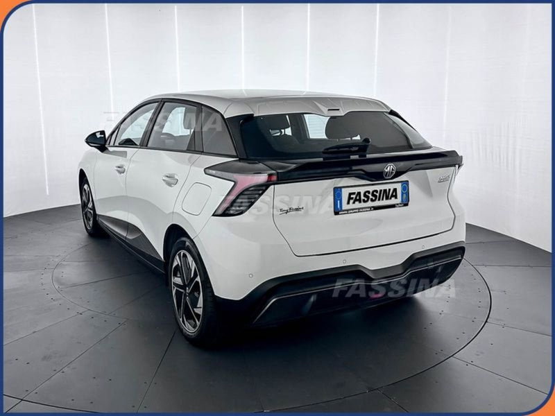 Mg MG4 usata a Milano (4)