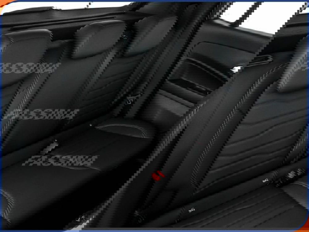 Jeep Avenger nuova a Milano (12)