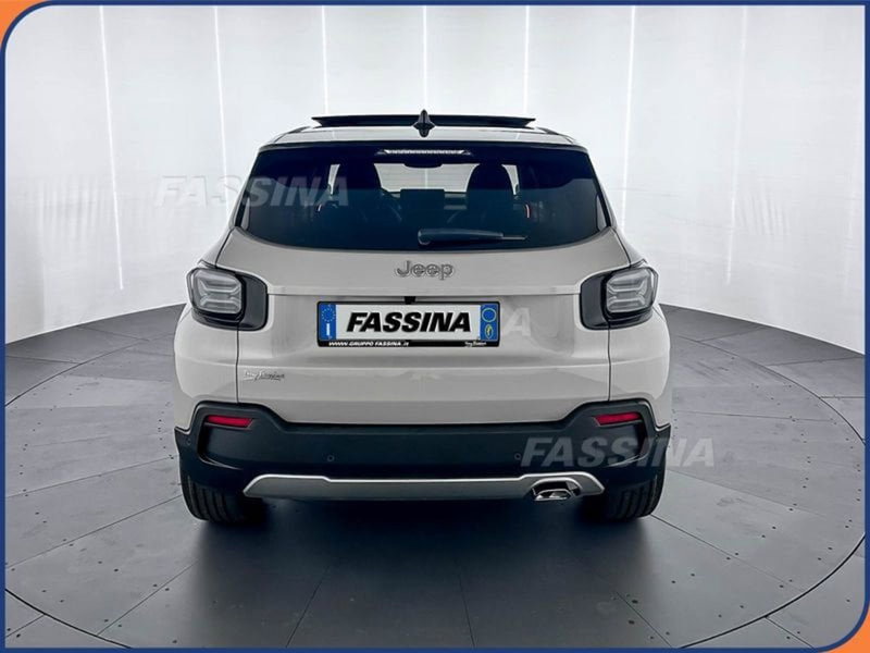 Jeep Avenger nuova a Milano (5)