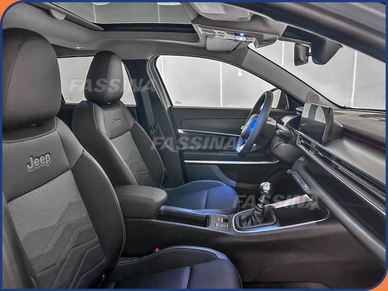 Jeep Avenger nuova a Milano (13)