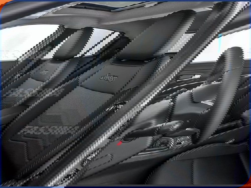 Jeep Avenger nuova a Milano (8)