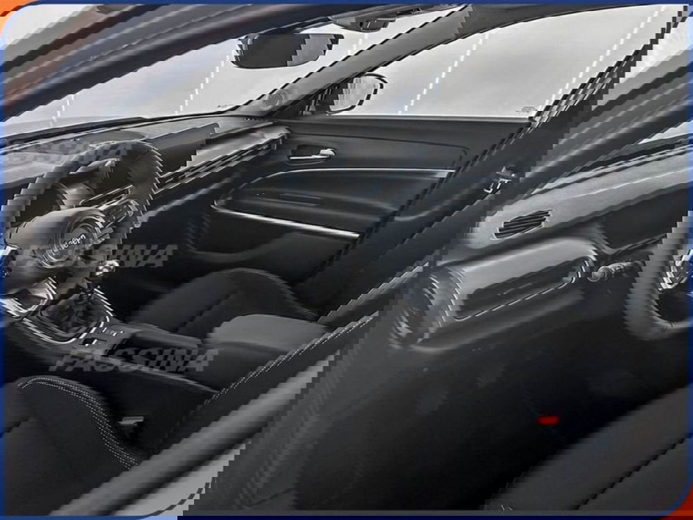 Jeep Avenger nuova a Milano (9)