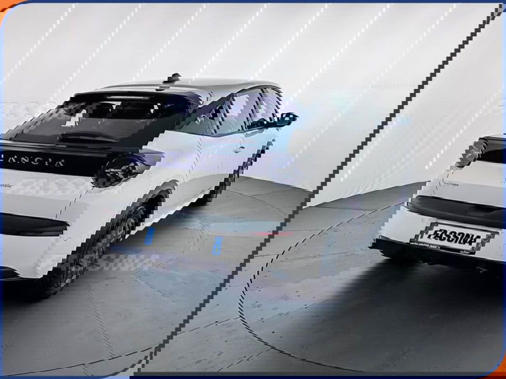 Lancia Ypsilon usata a Milano (6)