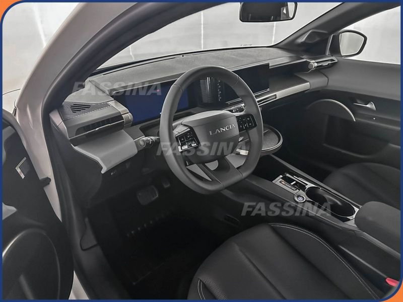 Lancia Ypsilon usata a Milano (9)