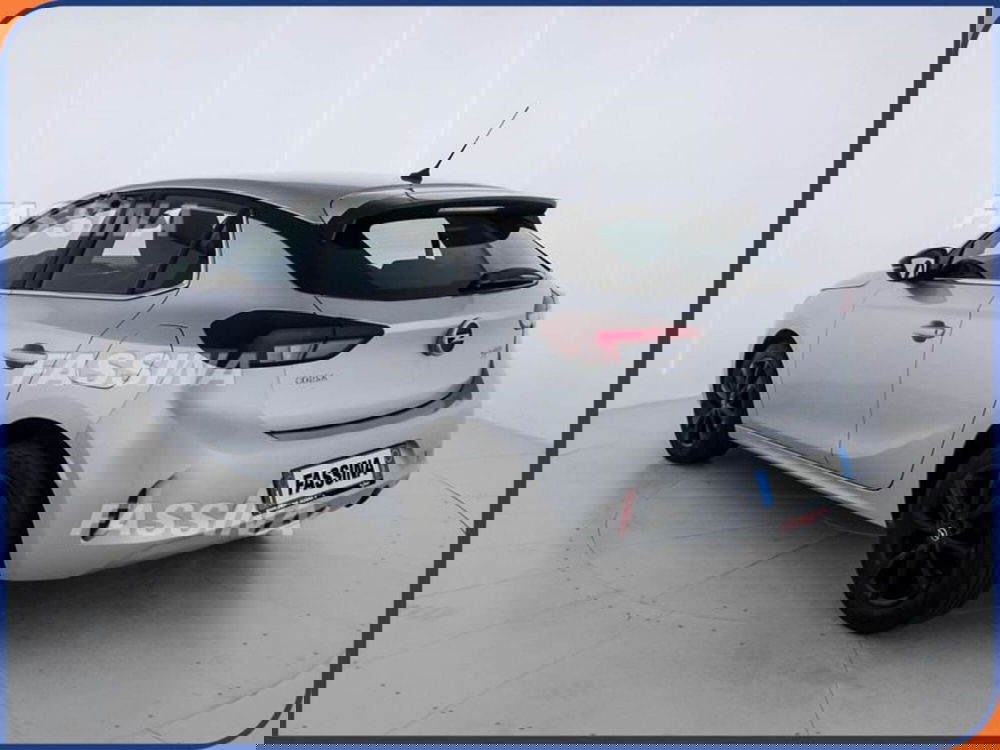 Opel Corsa usata a Milano (4)