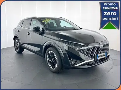 Nissan Qashqai 1.3 mhev N-Connecta 4wd 158cv xtronic nuova a Milano