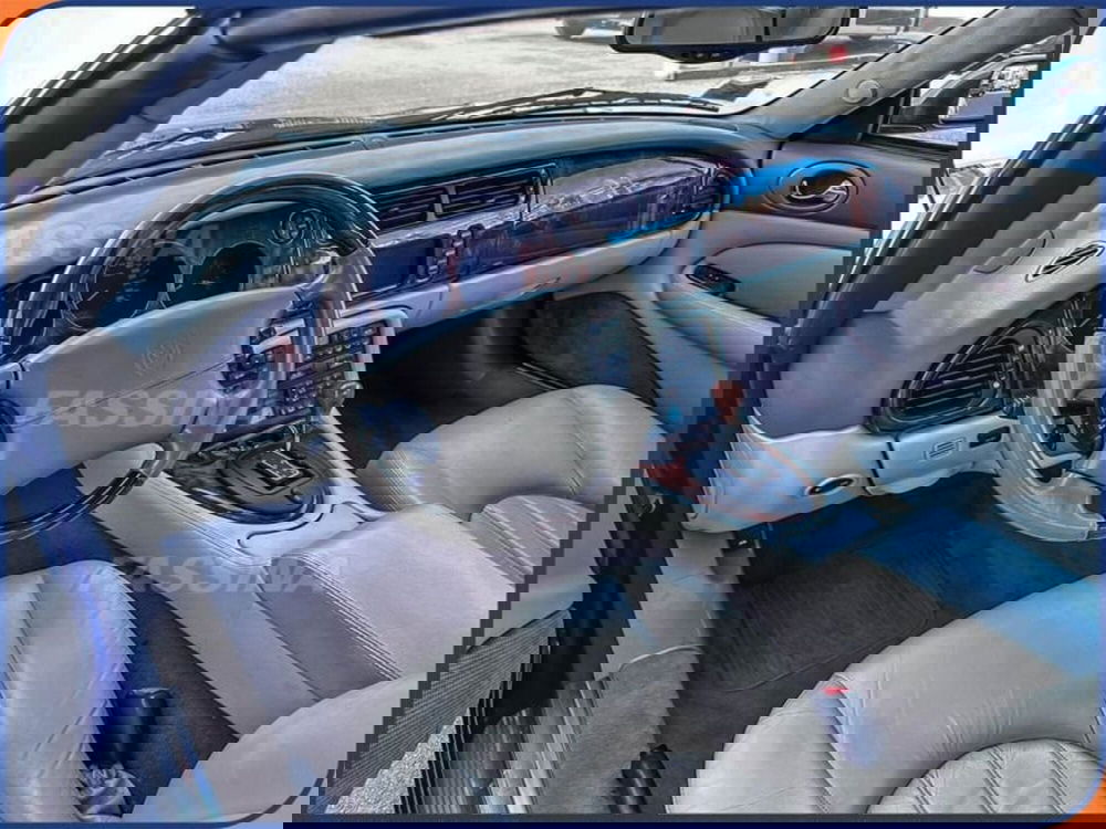 Jaguar XK usata a Milano (9)