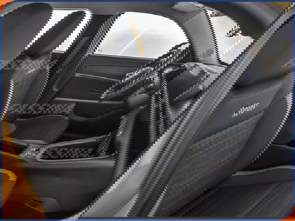 Jeep Avenger nuova a Milano (13)