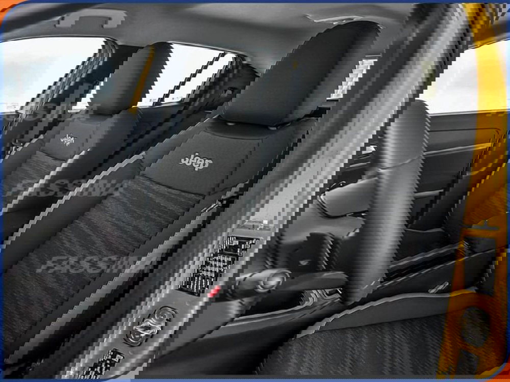 Jeep Avenger nuova a Milano (8)