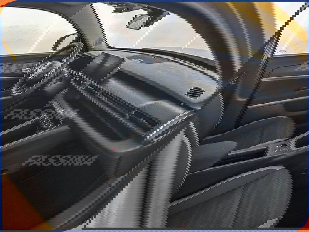 Jeep Avenger nuova a Milano (12)