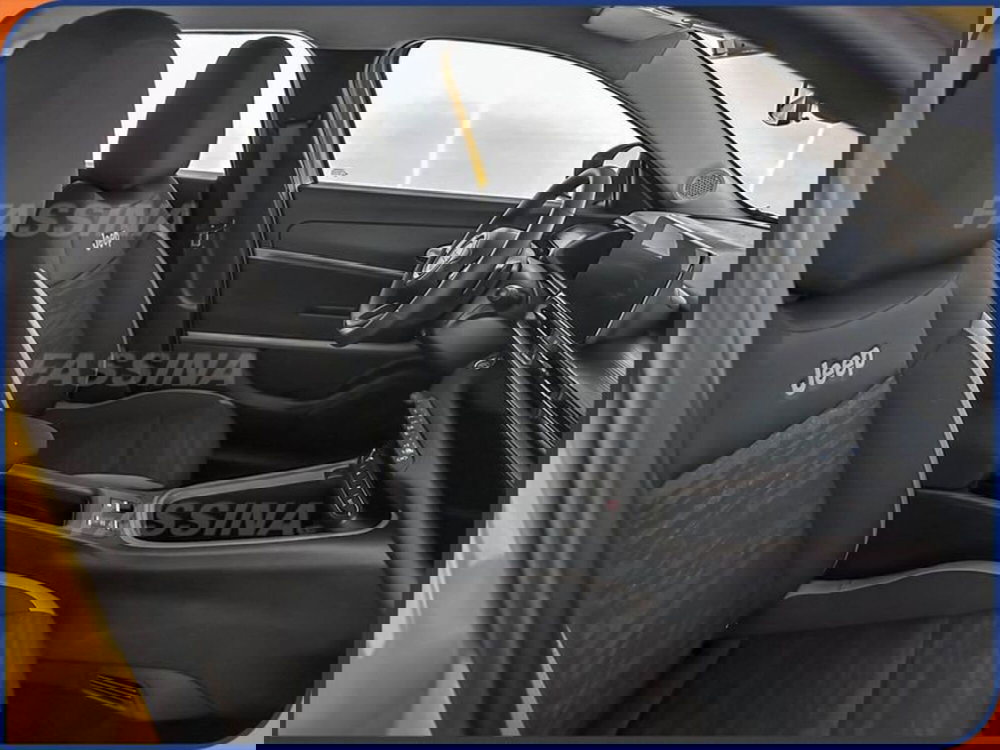 Jeep Avenger nuova a Milano (13)