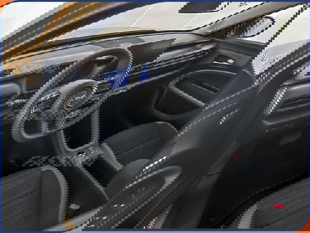 Jeep Avenger nuova a Milano (9)