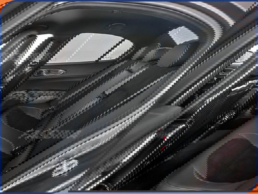 Alfa Romeo Giulia nuova a Milano (11)