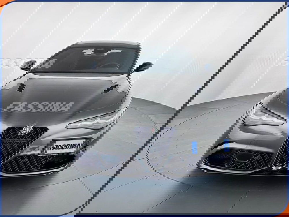 Alfa Romeo Giulia nuova a Milano (2)