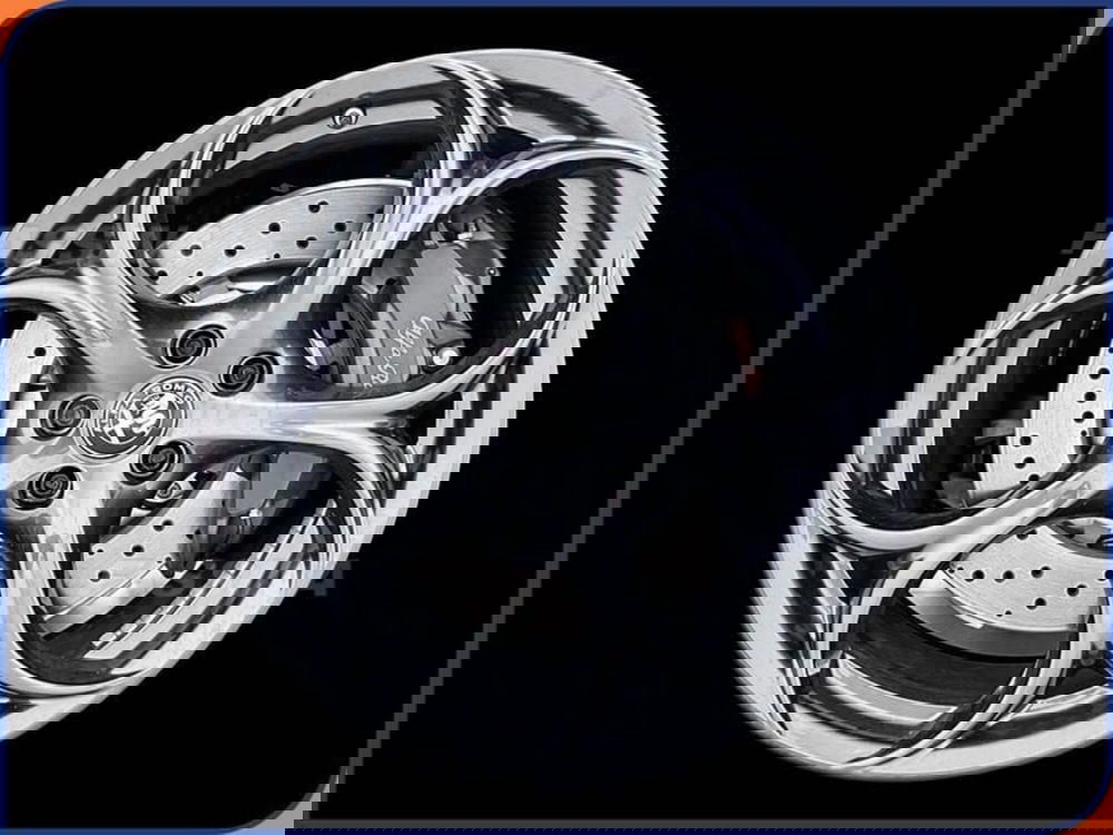 Alfa Romeo Giulia nuova a Milano (7)