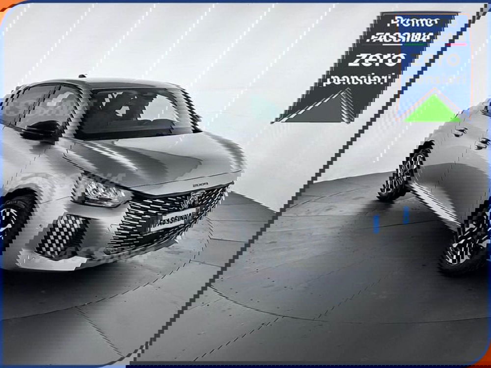 Peugeot 208 nuova a Milano