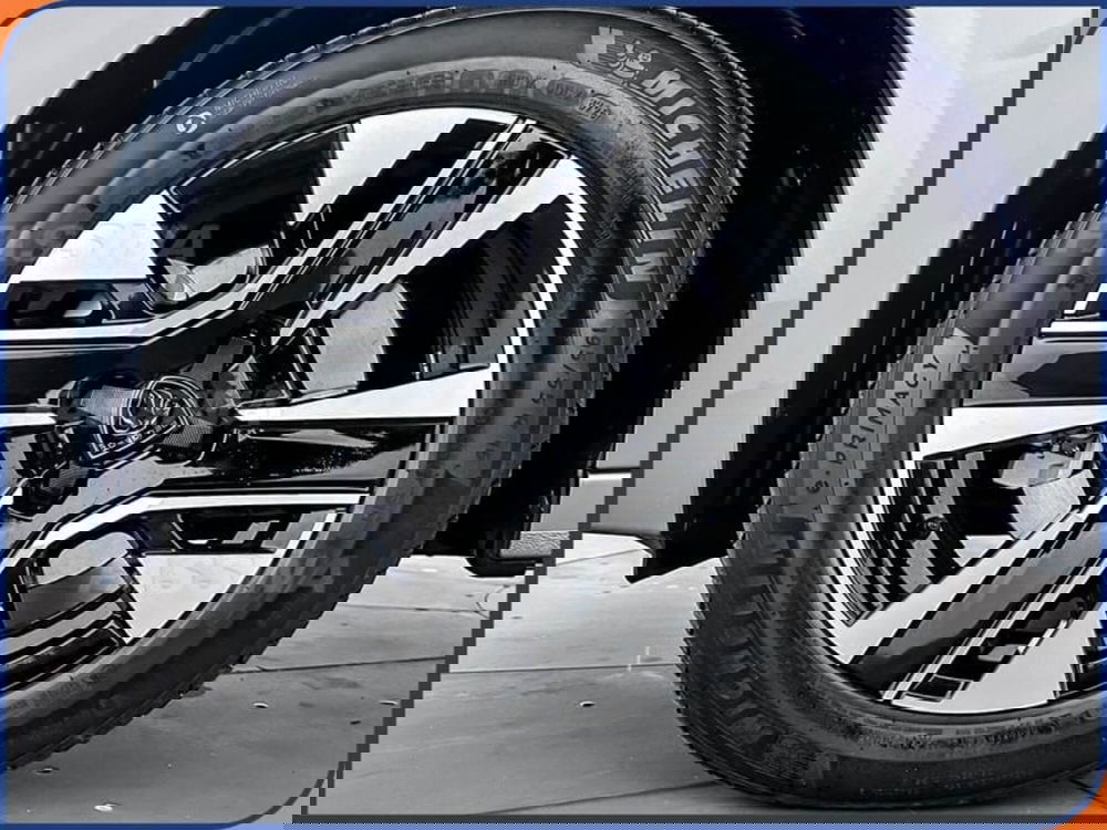 Peugeot 208 nuova a Milano (7)