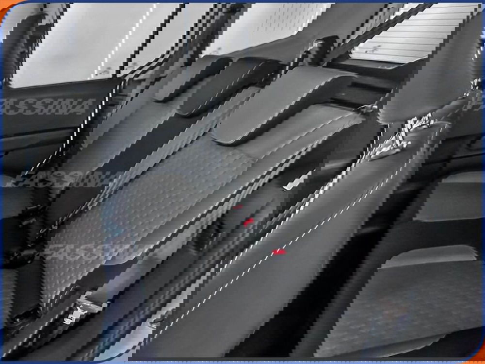 Ford Tourneo Courier usata a Milano (10)