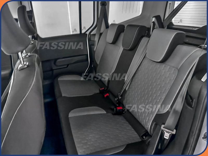 Ford Tourneo Courier usata a Milano (10)