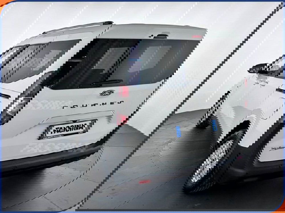 Ford Tourneo Courier usata a Milano (4)