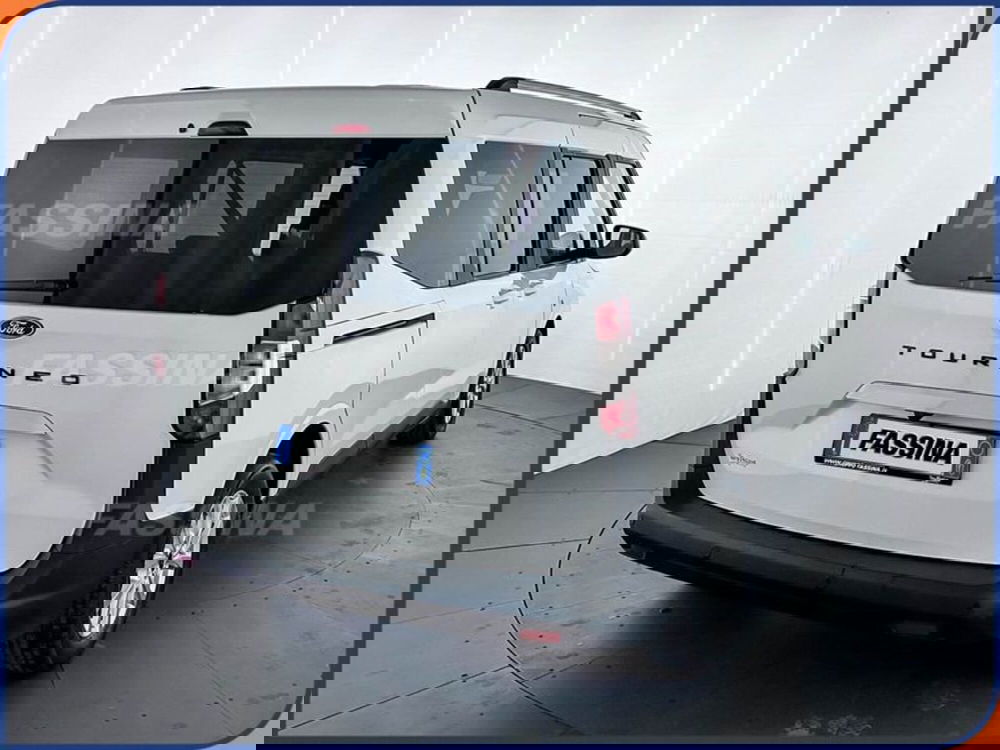 Ford Tourneo Courier usata a Milano (6)