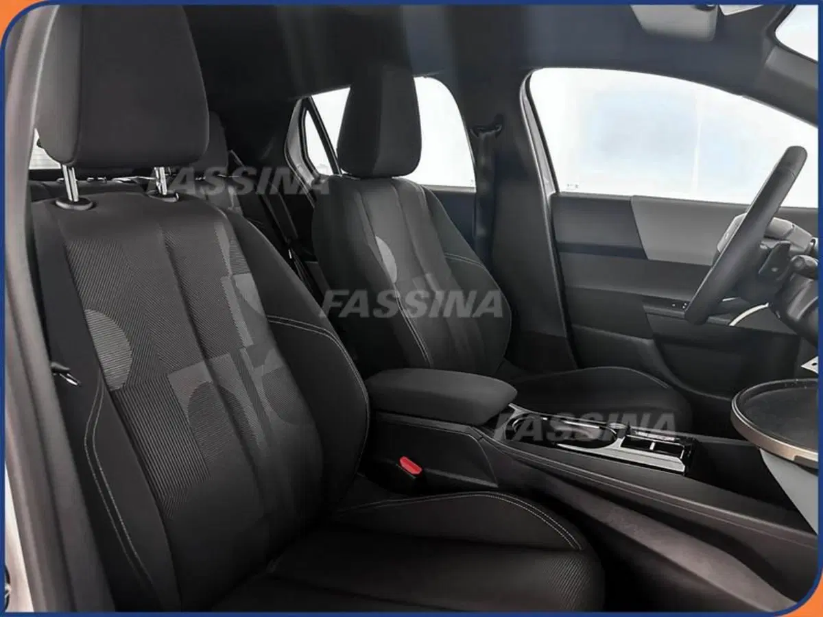 Lancia Ypsilon usata a Milano (13)