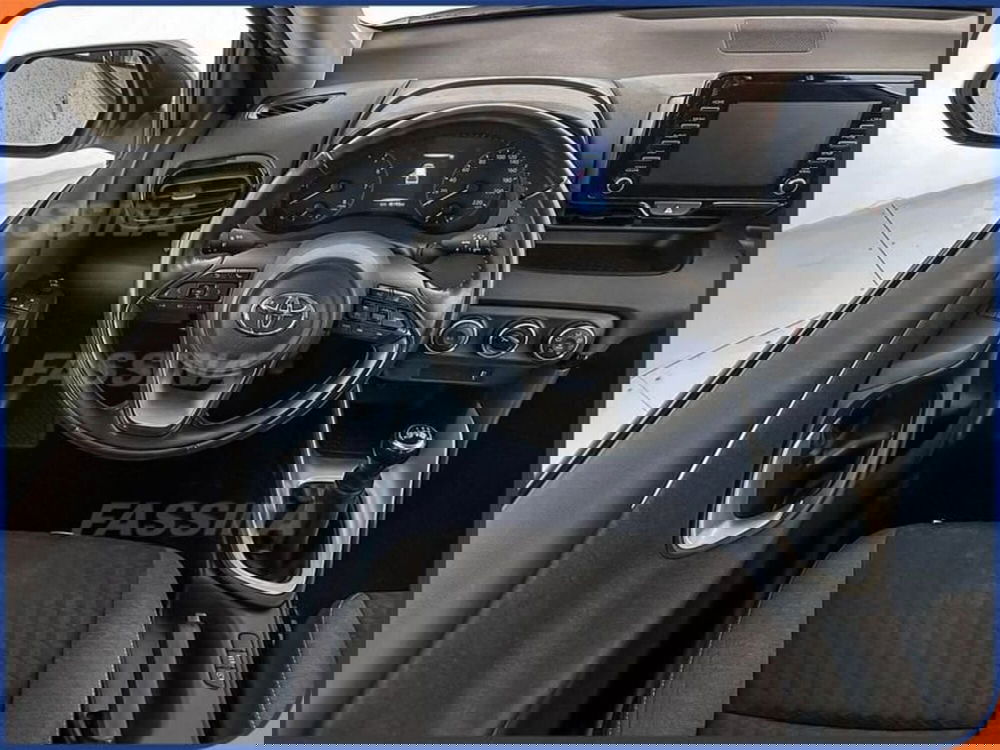 Toyota Yaris usata a Milano (10)