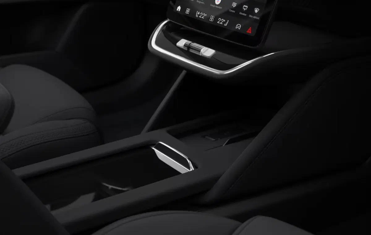 Volvo ES90 nuova a Milano (13)