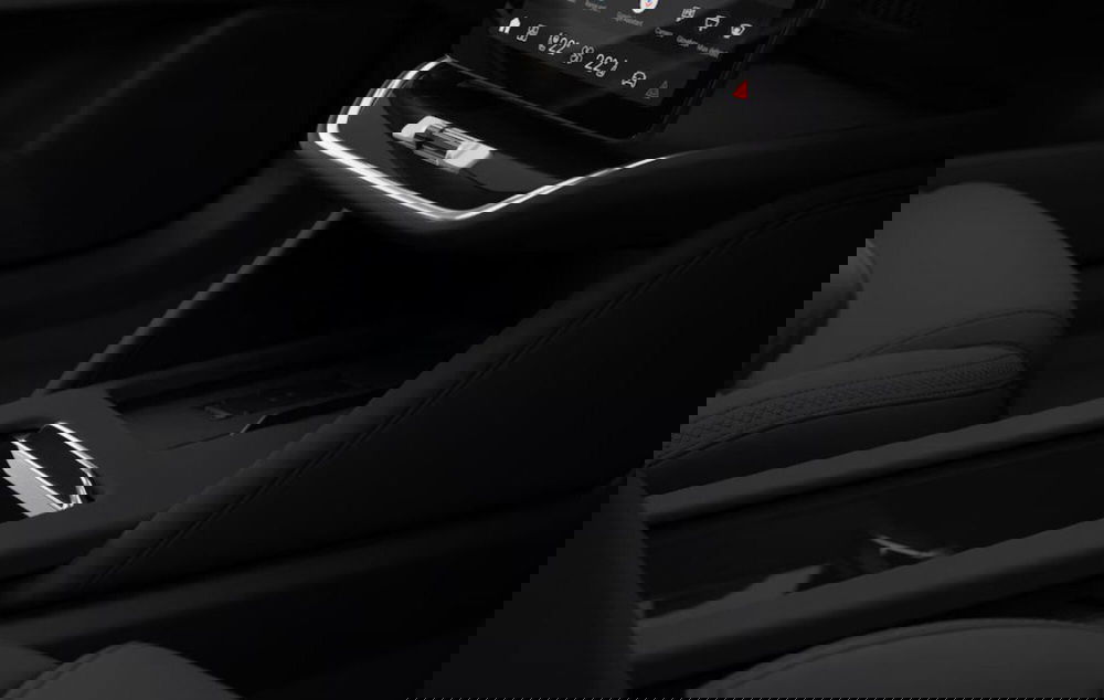 Volvo ES90 nuova a Milano (13)