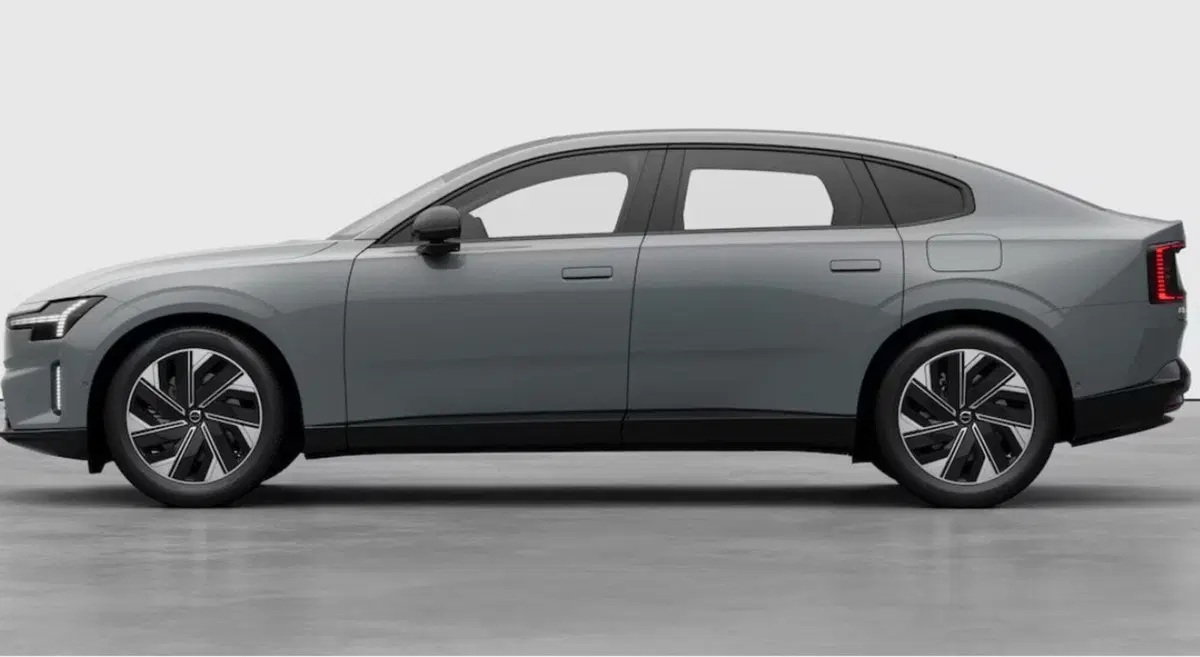 Volvo ES90 nuova a Milano (2)