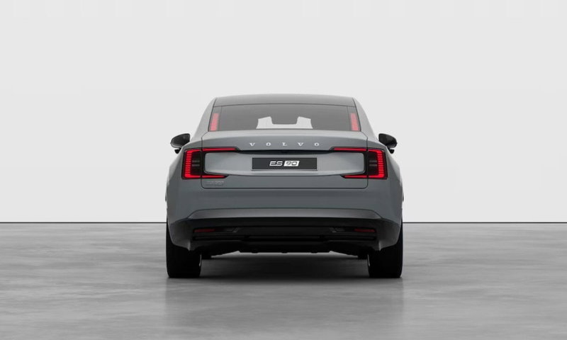 Volvo ES90 nuova a Milano (4)