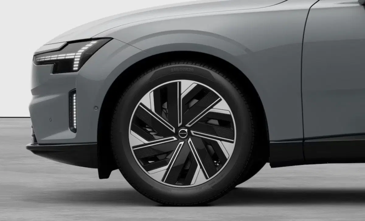 Volvo ES90 nuova a Milano (6)