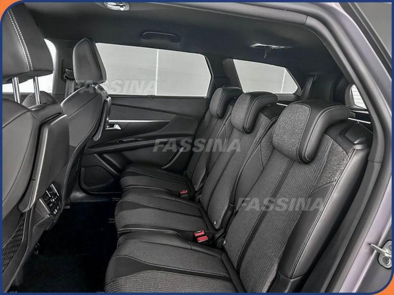 Peugeot 5008 usata a Milano (10)