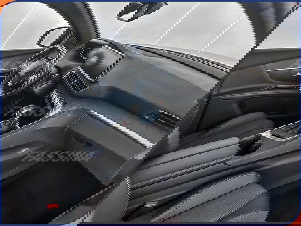 Peugeot 5008 usata a Milano (12)