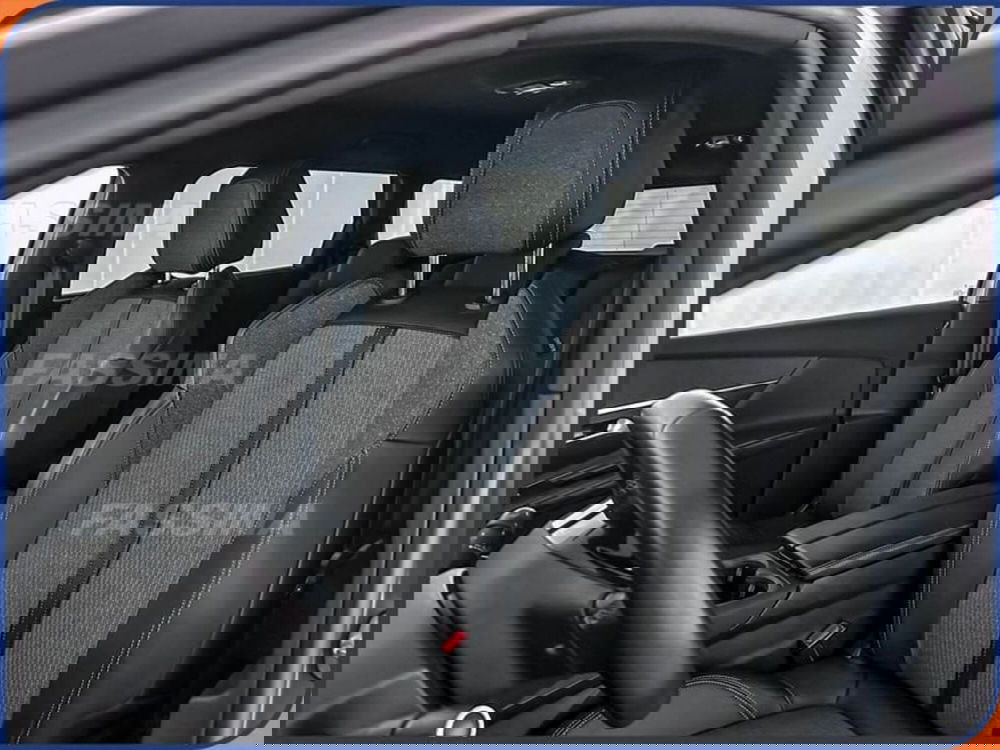 Peugeot 5008 usata a Milano (8)