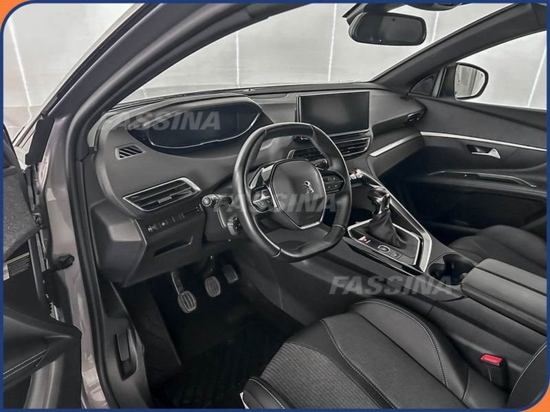 Peugeot 5008 usata a Milano (9)