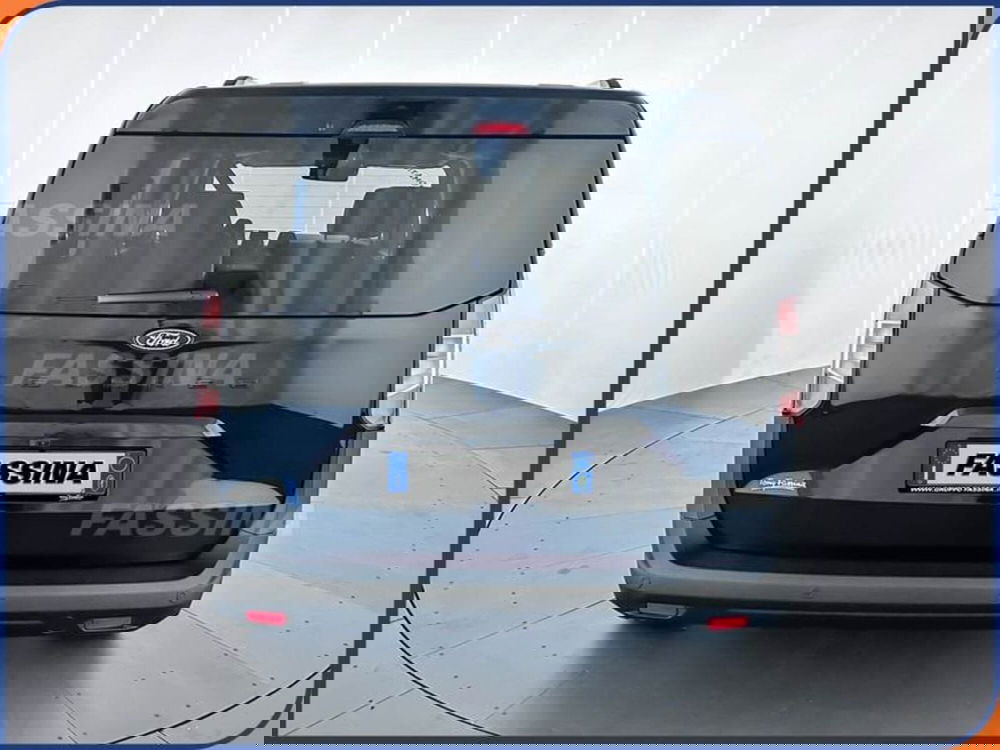 Ford Tourneo Courier usata a Milano (5)