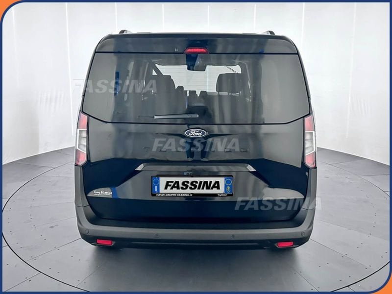 Ford Tourneo Courier usata a Milano (5)