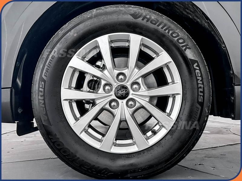 Ford Tourneo Courier usata a Milano (7)