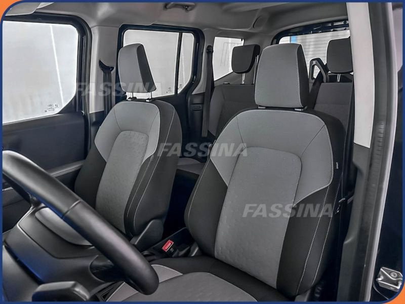 Ford Tourneo Courier usata a Milano (8)