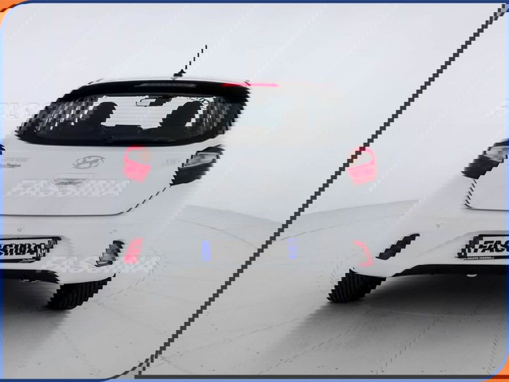 Hyundai i10 nuova a Milano (5)