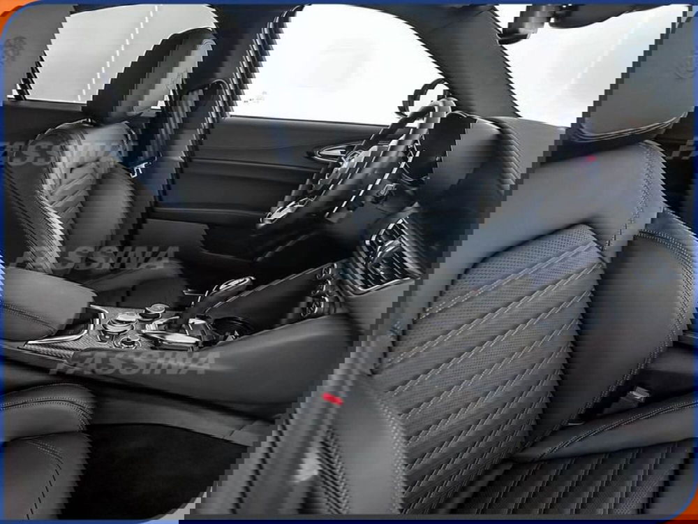 Alfa Romeo Giulia usata a Milano (12)