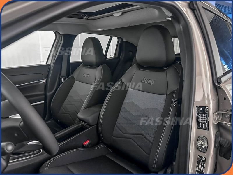 Jeep Avenger nuova a Milano (8)